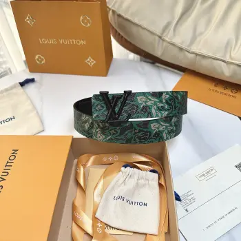 LV.路易威登 全套包装 宽度 40mm宽度 正品一体铸造五金钢扣 原厂皮料 双面原厂定制进口面料 可送礼自用不错选择