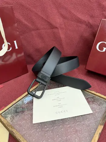 Gucci 款号 673921 AP0N 4099 表面材料是定制进口小牛皮 宽度3.5cm 皮圈缝制立体GG五金配饰 方形简约针扣