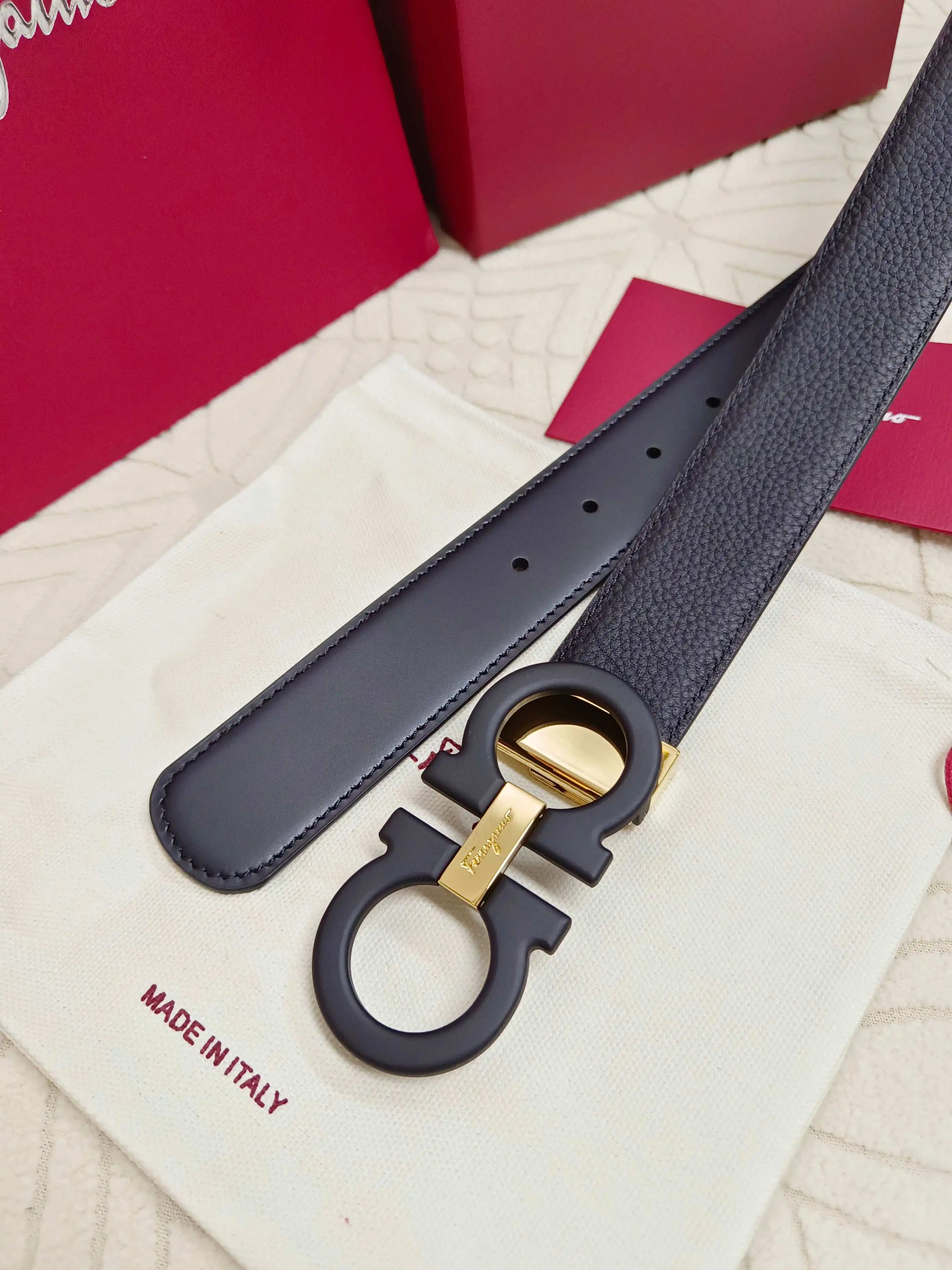 Ferragamo Bespoke Reversible Leather Belt