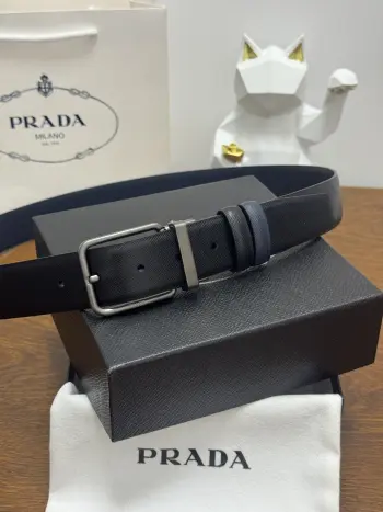 PRADA.普拉达全套包装 3.5cm 十字纹纹理牛皮品质 每个细节都体现出至高的品味和格调 整体造型增添优雅韵味 低调奢华的典范 优雅迷人气息 精致的手工艺制作 