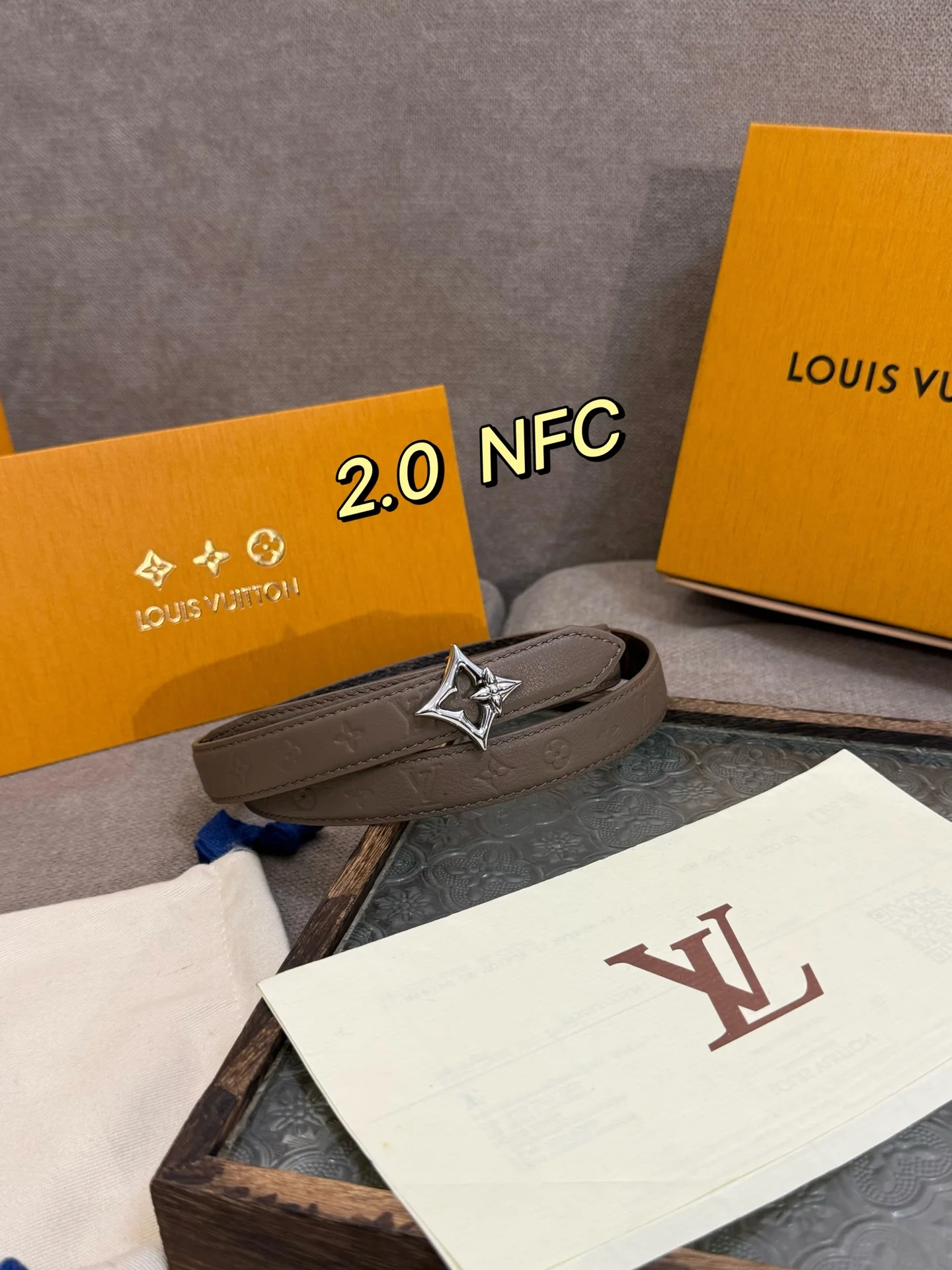 LVFlowergram 20mm Monogram Empreinte小牛皮 女士皮带 - 细节图 2