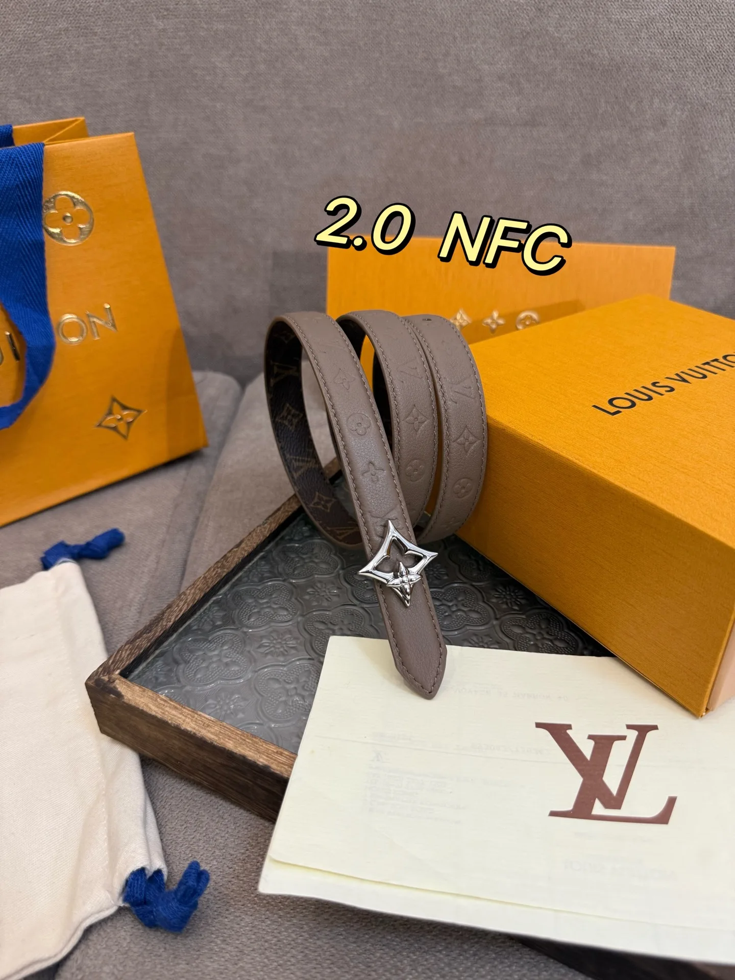 LVFlowergram 20mm Monogram Empreinte小牛皮 女士皮带 - 细节图 4