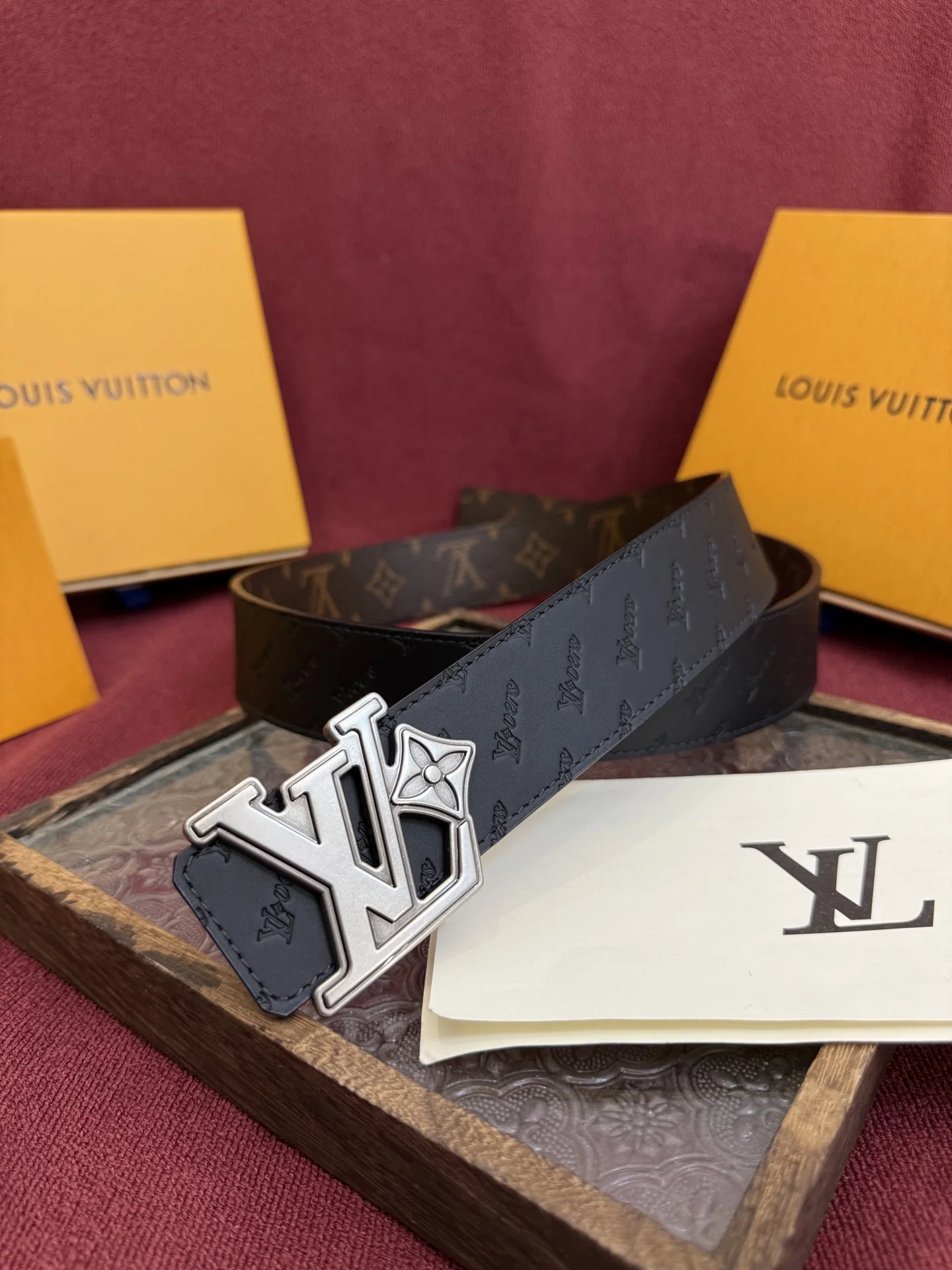 Louis Vuitton 40mm width double-sided original custom imported fabric men s belt - Detail view 2