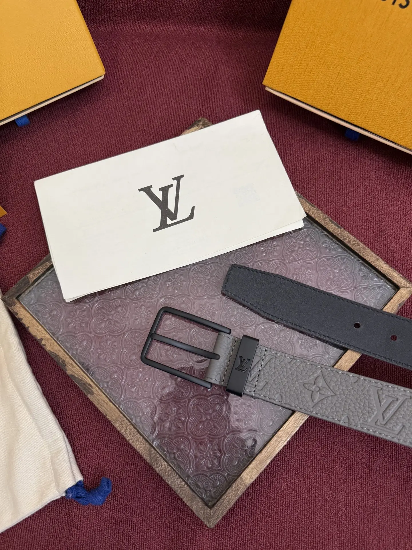 Louis Vuitton 2025 New Men s Leather Belt, 3.5cm Width - Detail view 4