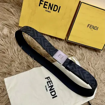 FENDI 芬迪 全套包装 专柜同款 宽4.0CM 双环正反用腰带 FF按钉搭扣 黑色Cuoio Romano皮革材质 反面面料带有烟草黄和黑色FF图案 四方金属饰面 时尚经典 百搭款