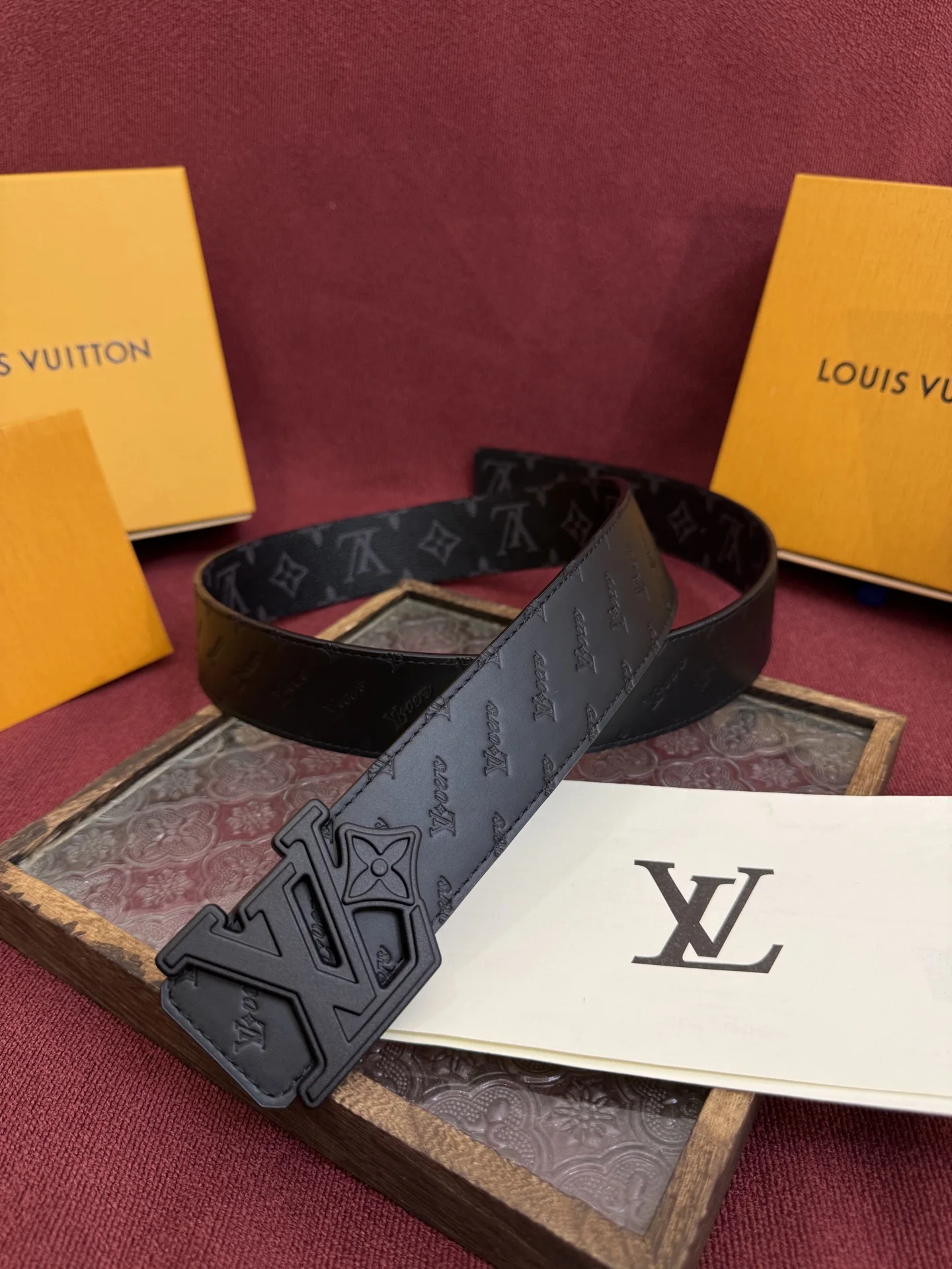 Louis Vuitton 40mm width, double-sided original custom imported fabric men s belt - Detail view 2