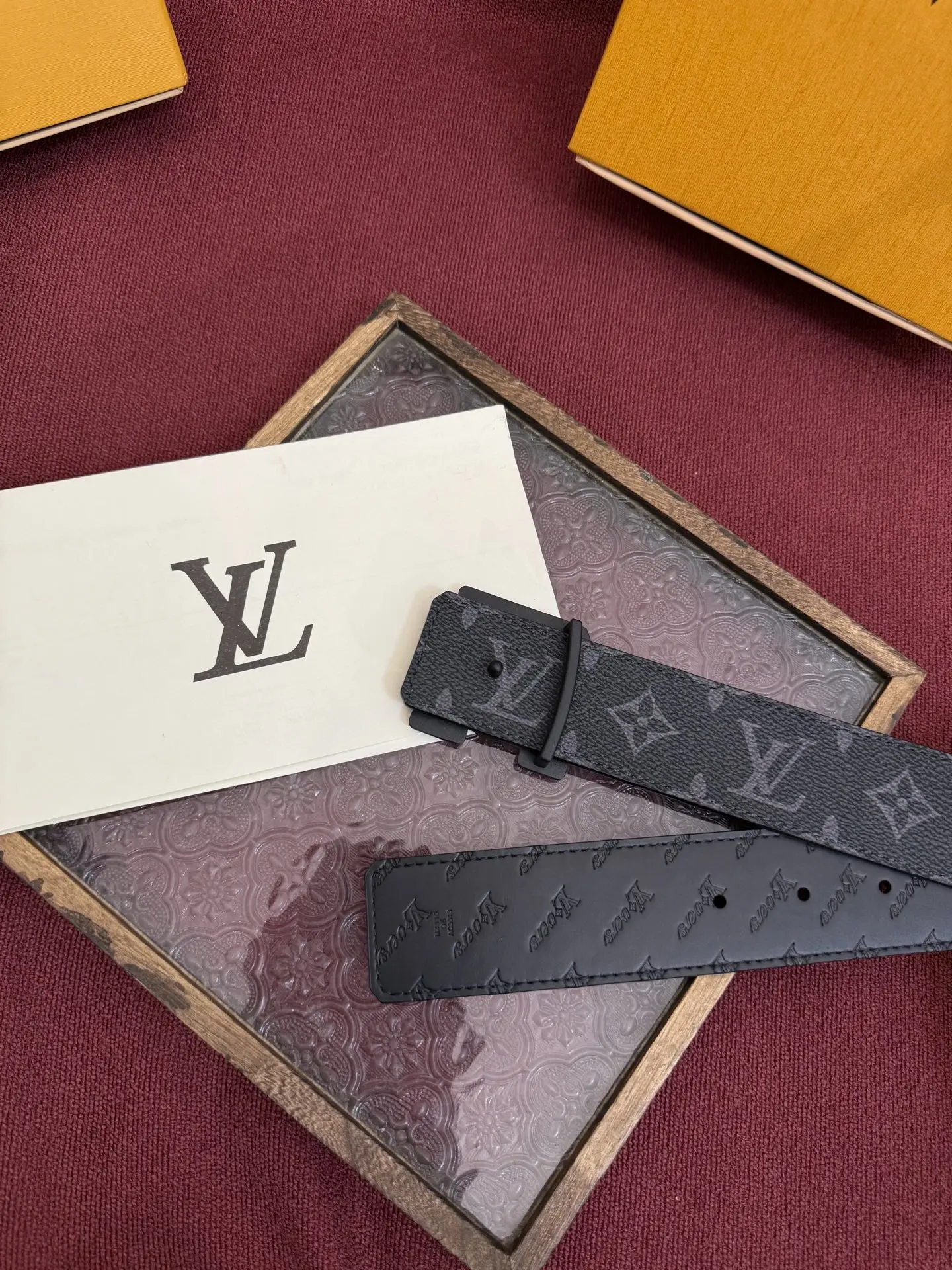 Louis Vuitton 40mm width, double-sided original custom imported fabric men s belt - Detail view 5