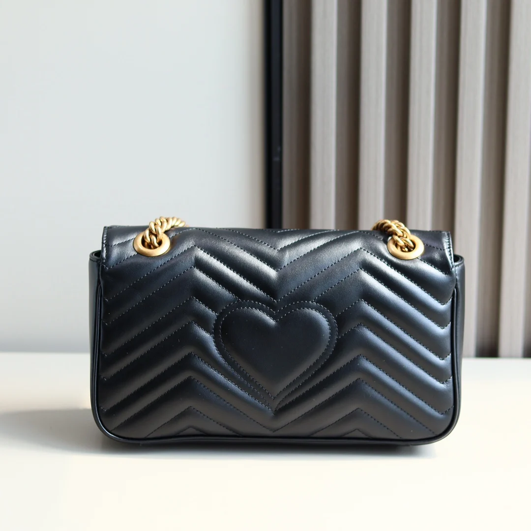 Gucci 443497 GG Marmont chevron chain bag - Detail view 9