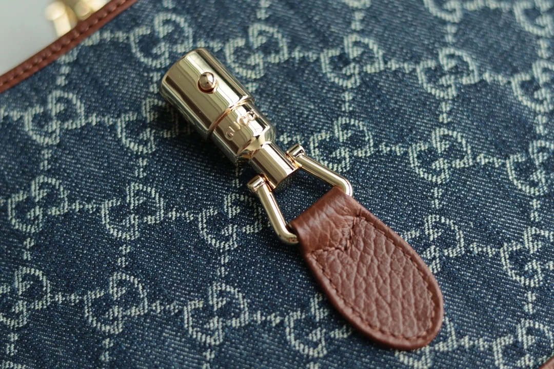Gucci 636706 Jackie 1961 Series Handbag - Detail view 2
