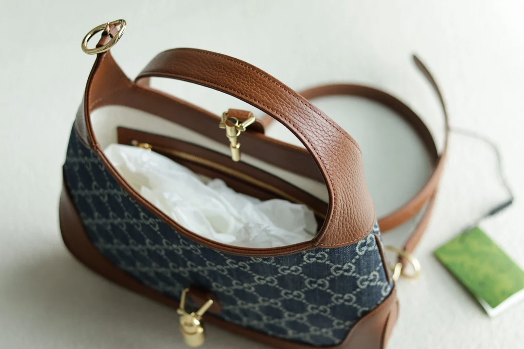 Gucci 636706 Jackie 1961 Series Handbag - Detail view 3