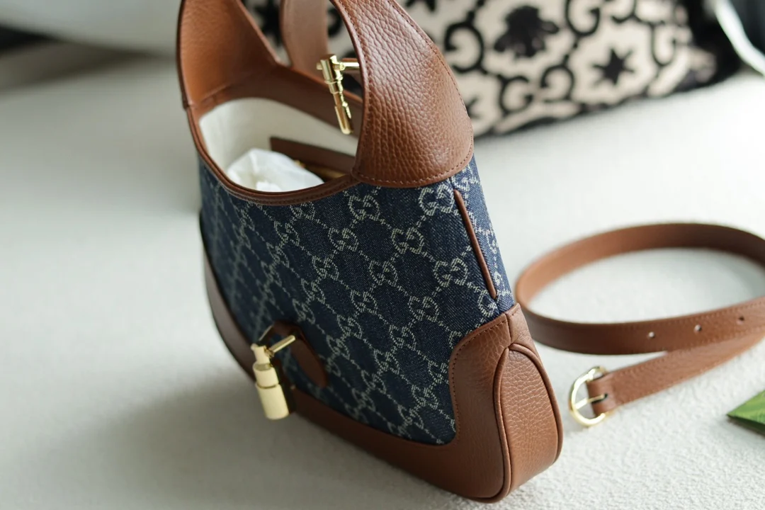 Gucci 636706 Jackie 1961 Series Handbag - Detail view 4