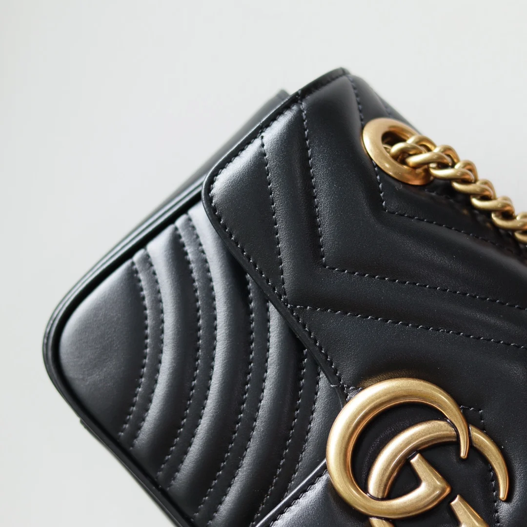 Gucci 446744 GG Marmont Chevron Chain Bag - Detail view 5