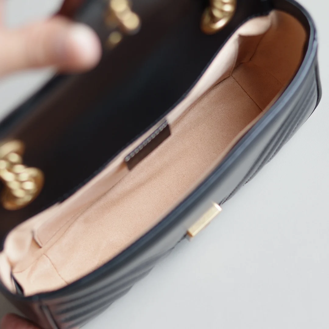 Gucci 446744 GG Marmont Chevron Chain Bag - Detail view 7