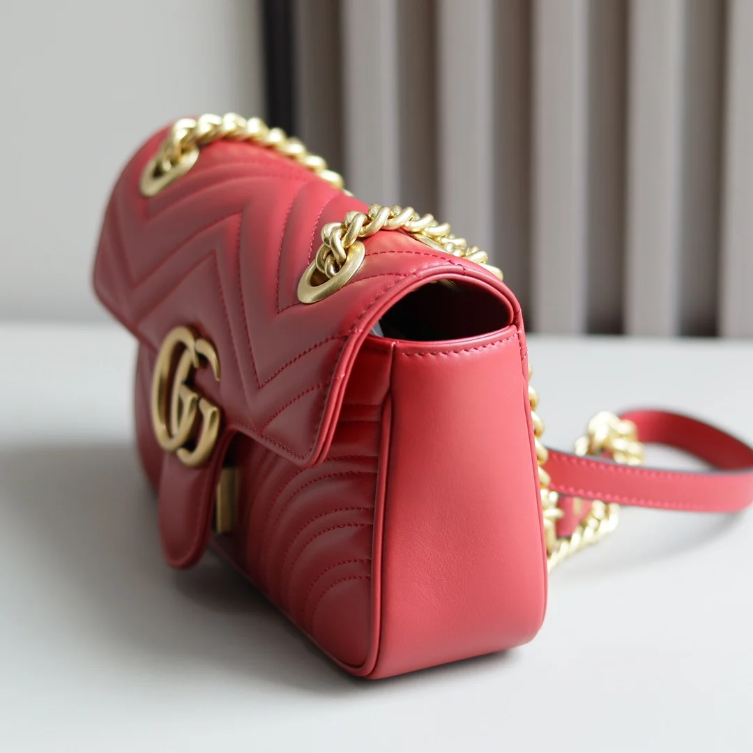 Gucci 446744 GG Marmont Chevron Chain Bag - Detail view 3