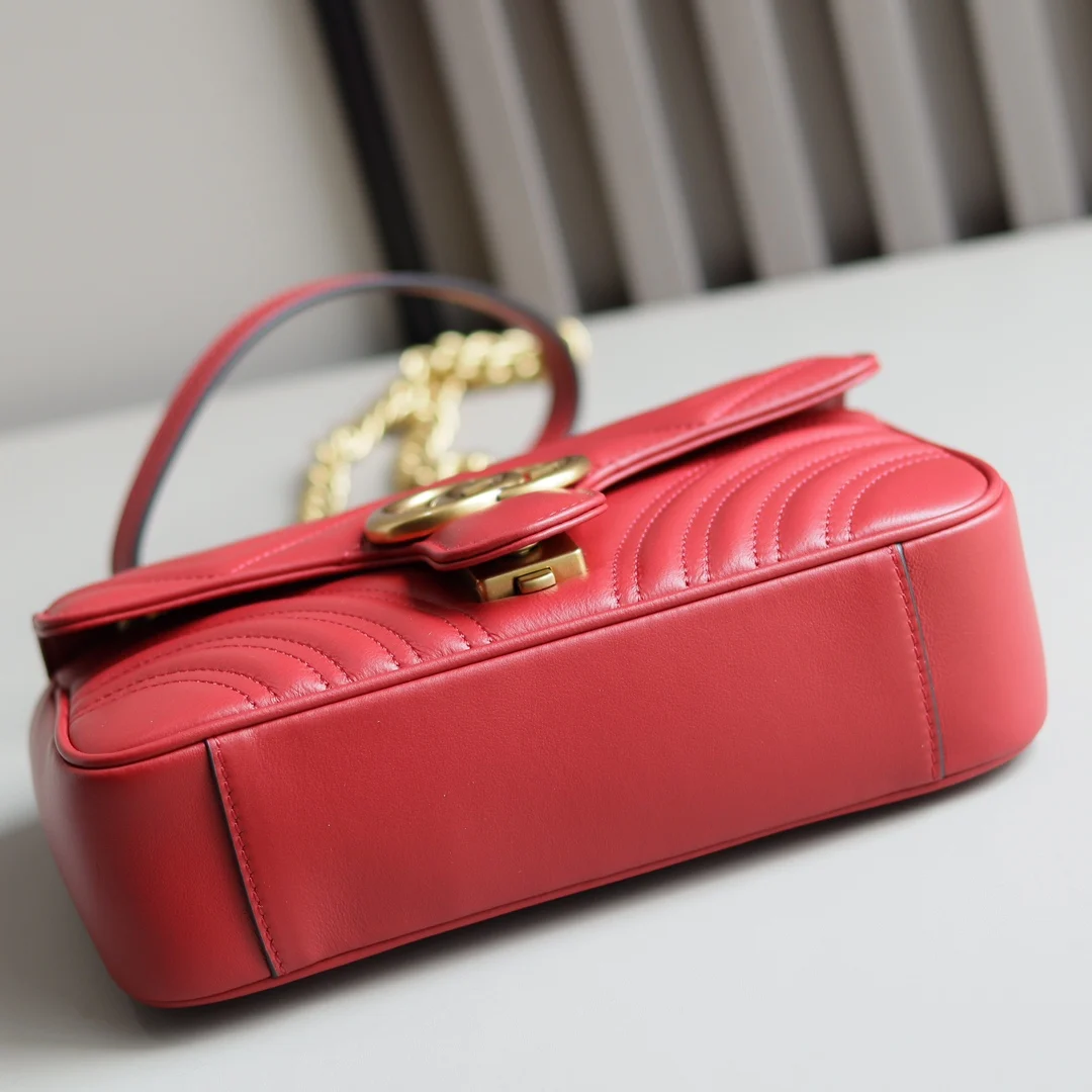 Gucci 446744 GG Marmont Chevron Chain Bag - Detail view 4