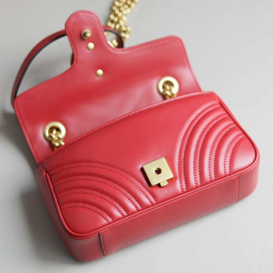 Gucci 446744 GG Marmont Chevron Chain Bag - Detail view 6