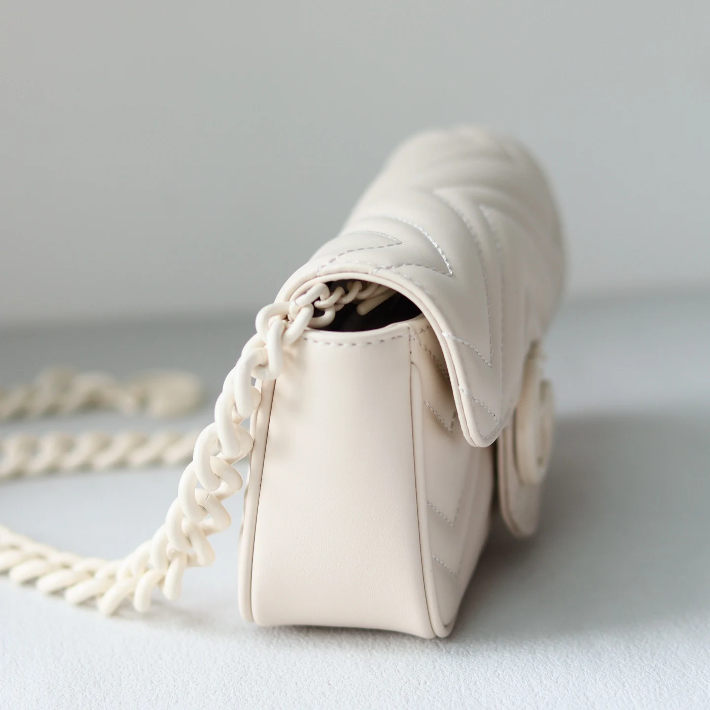 Gucci 699757 Marmont Chain Macaron Mini Bag - Detail view 3