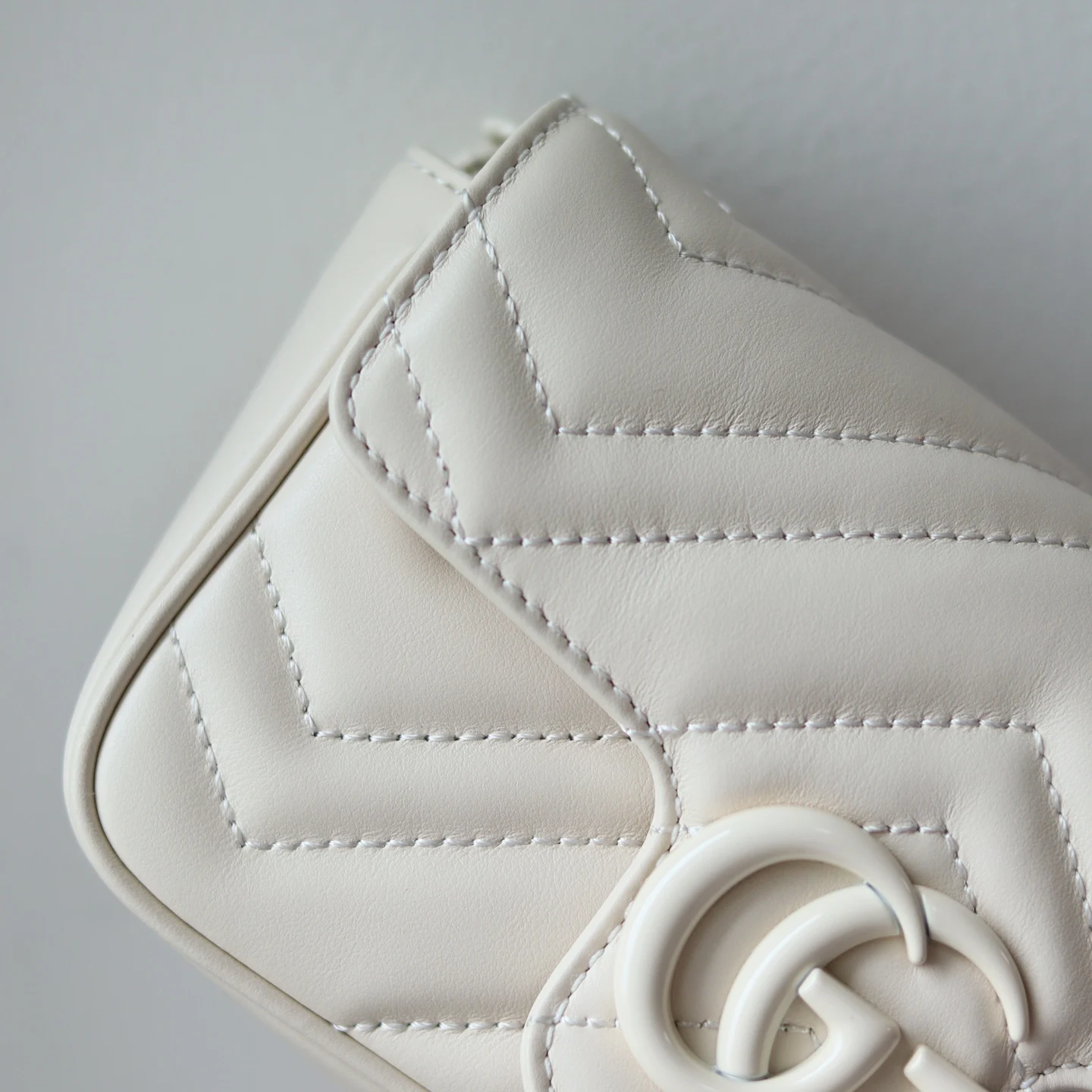 Gucci 699757 Marmont Chain Macaron Mini Bag - Detail view 5