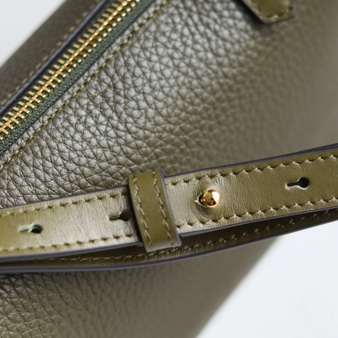 Gucci 860784 New Mini Handbag Women s Shoulder Bag - Detail view 10