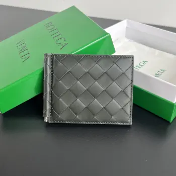 B家 新款美金夹592626不仅仅只是放美金还可以放卡片 驾驶证 银行卡 现金 轻松收纳了日常所有安全感 [OK]编织牛皮制成 质感柔软细腻 耐用耐磨 编织美金夹真是好看又实用 永远的经典不过时  尺寸 11.5x9x0.5