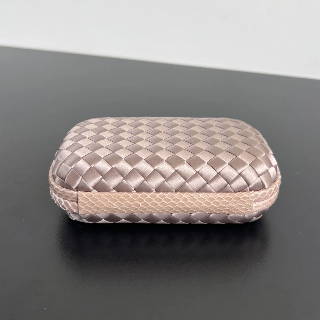 Bottega Veneta 8651 Kont Evening Handbag 16cm Women s Clutch - Detail view 3