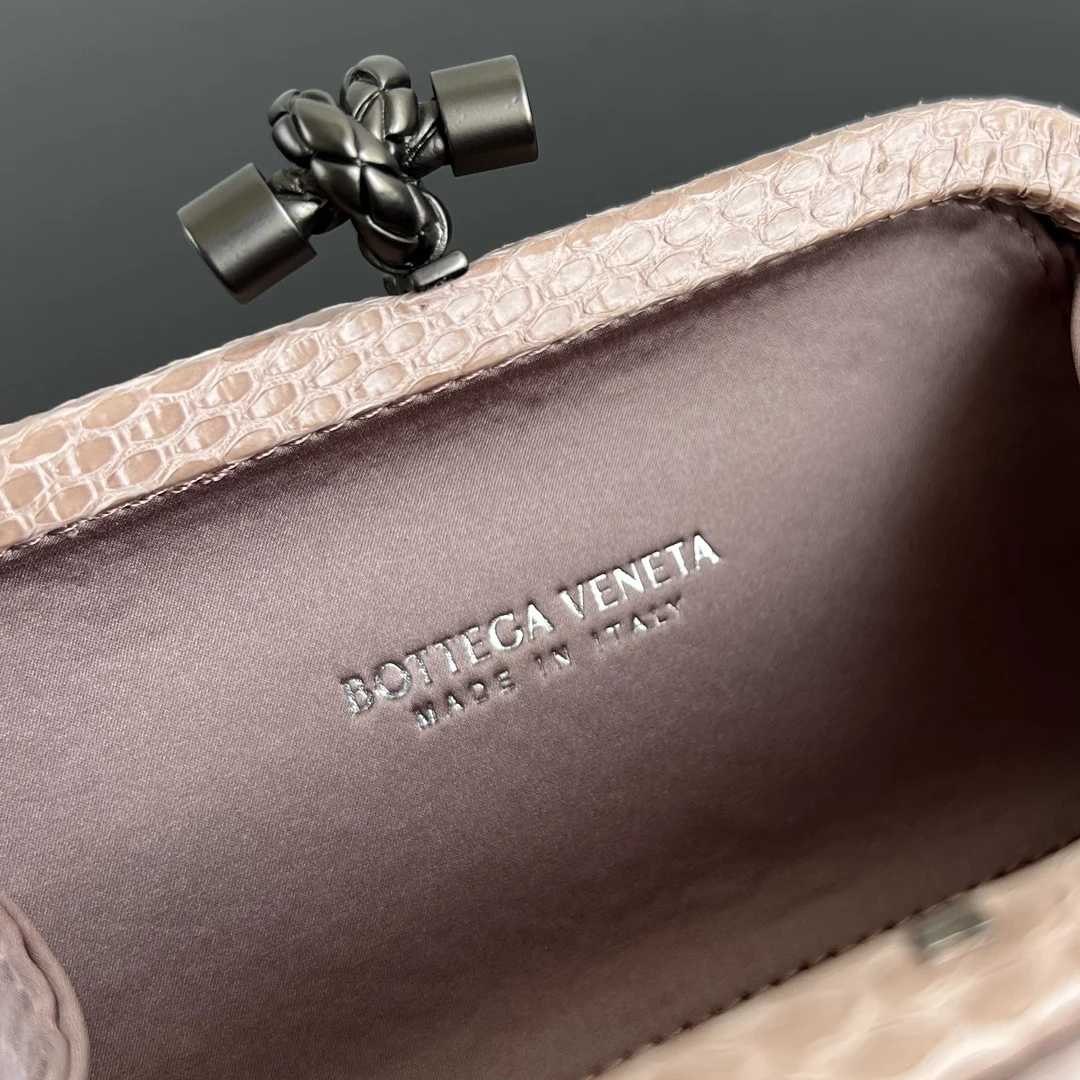 Bottega Veneta 8651 Kont Evening Handbag 16cm Women s Clutch - Detail view 9