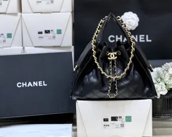 25S 春夏系列  ZP 47800购入 Chane1 25s 25bag荔枝皮 小香已经给它取了专属的名字了25火爆程度无需多说走秀上推荐最多的包 真的非常经典实用容量很大 超级百搭 推荐 原厂正品haas荔枝小牛皮AS5293 30*26*14cm 