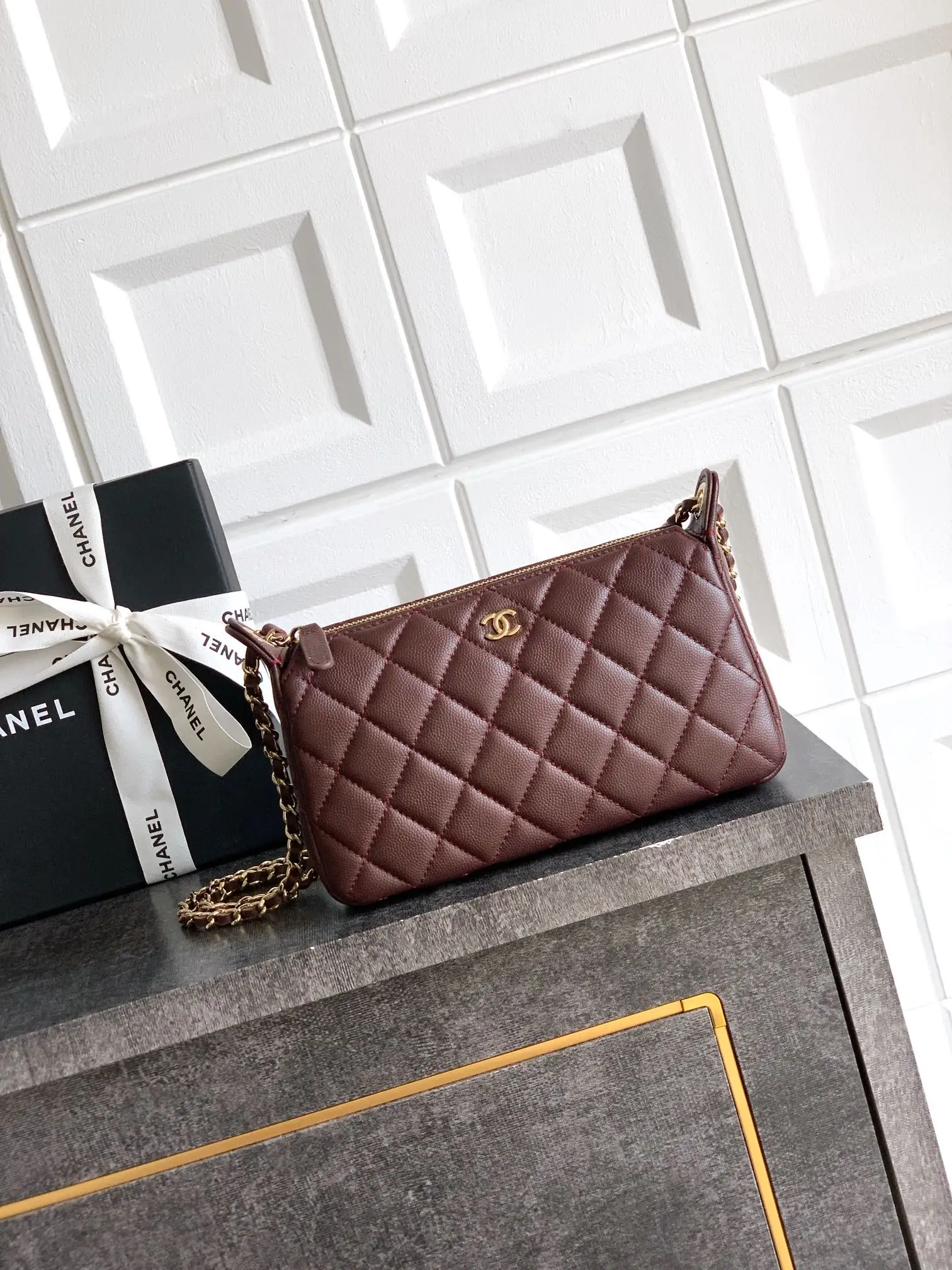 Chanel 25B Mahjong Bag Women s Crossbody Bag - Detail view 1
