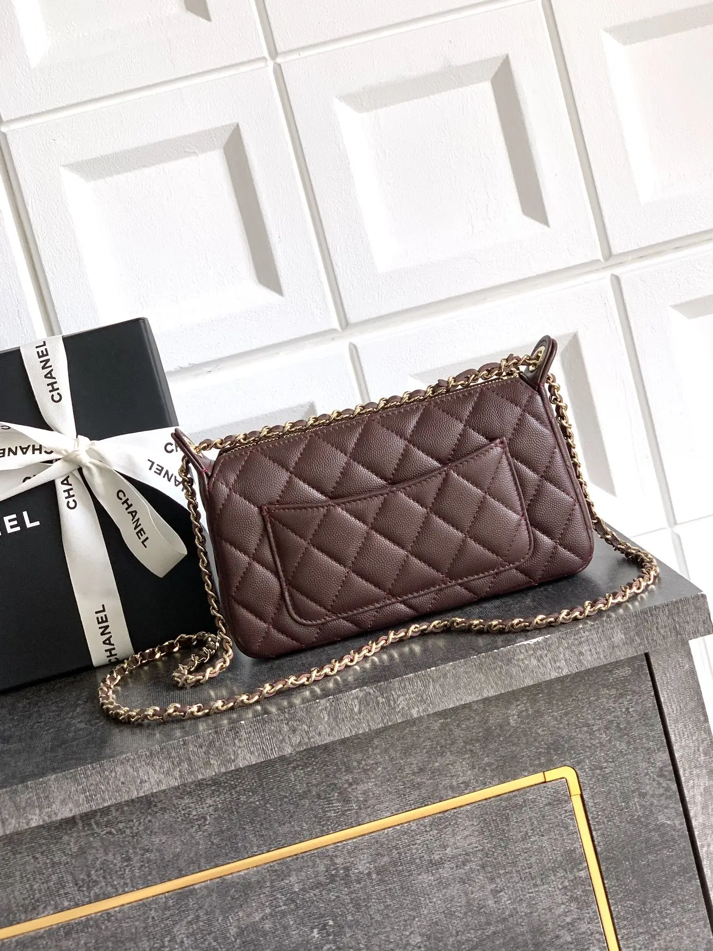 Chanel 25B Mahjong Bag Women s Crossbody Bag - Detail view 3
