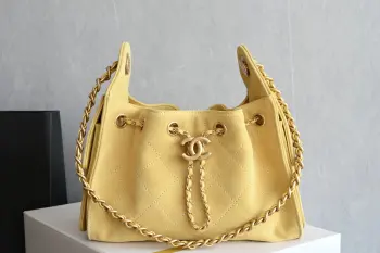 迷你白金版  正品级 包装如图全新到货 𝗖𝗵𝗮𝗻𝗲𝟭 𝟮𝟱𝗕𝗮𝗴 𝗺𝗶𝗻𝗶𝟮𝟲𝗰 麂皮嬉皮𝗁𝗈𝖻𝗈 𝗆𝗂𝗇𝗂 黄色专柜𝟦𝟪𝟥𝟢𝟢𝗋𝗆𝖻购入开发秀场热门𝟤𝟧𝖡𝖺𝗀嬉皮𝗁𝗈𝖻𝗈设计独特 相当霸气的风格超大容量轻松装下日常所需逛街 旅行都是超高值好伙伴五金 厚镀𝟤𝟦𝗄复古金皮料 翻毛麂皮尺寸 𝟤𝟢*𝟤𝟤*𝟣𝟤.𝟧 𝖼𝗆5631
