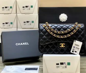 CF30 特级原厂大号jumbo经典款之Classic flap bag皮料 欧洲原厂GR正品羊皮五金 意大利进口24k镀厚金全钢链条五金锁货源稀少 经常容易断货整个包的手感与真品完美达成一致 大号30cm