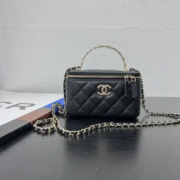 原厂皮 25s新品 球纹牛皮 钢制亮金五金 尺寸:17cmx9.5cmx8cm 型号:AP4590