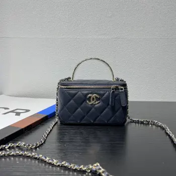 原厂皮 25s新品 球纹牛皮 钢制亮金五金 尺寸:17cmx9.5cmx8cm 型号:AP4590