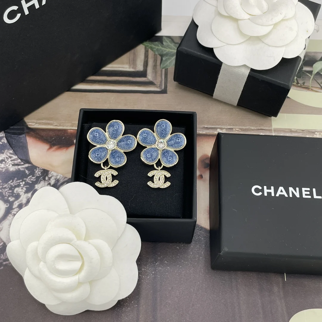 Chanel Imitation Chanel denim floral drop C earrings - Detail view 1