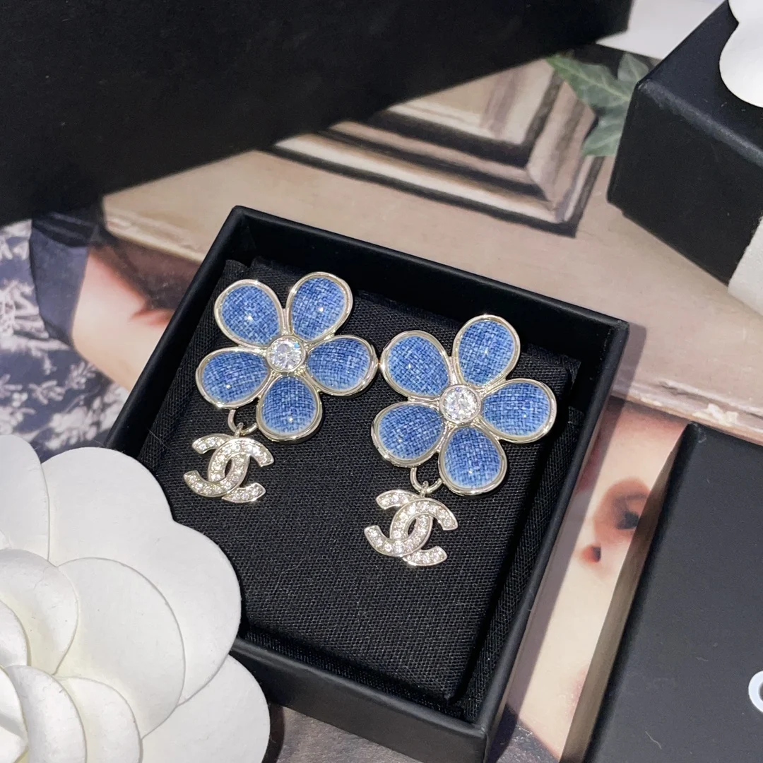 Chanel Imitation Chanel denim floral drop C earrings - Detail view 3