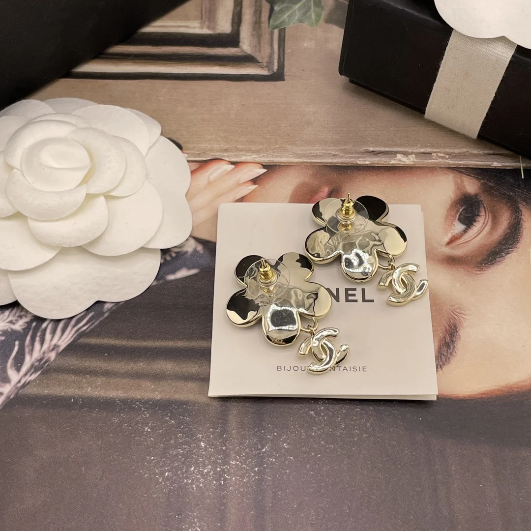 Chanel Imitation Chanel denim floral drop C earrings - Detail view 9