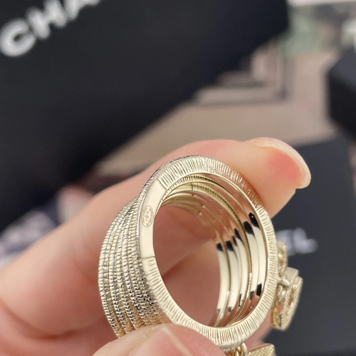 Chanel Six-piece letter ring set - Detail view 7
