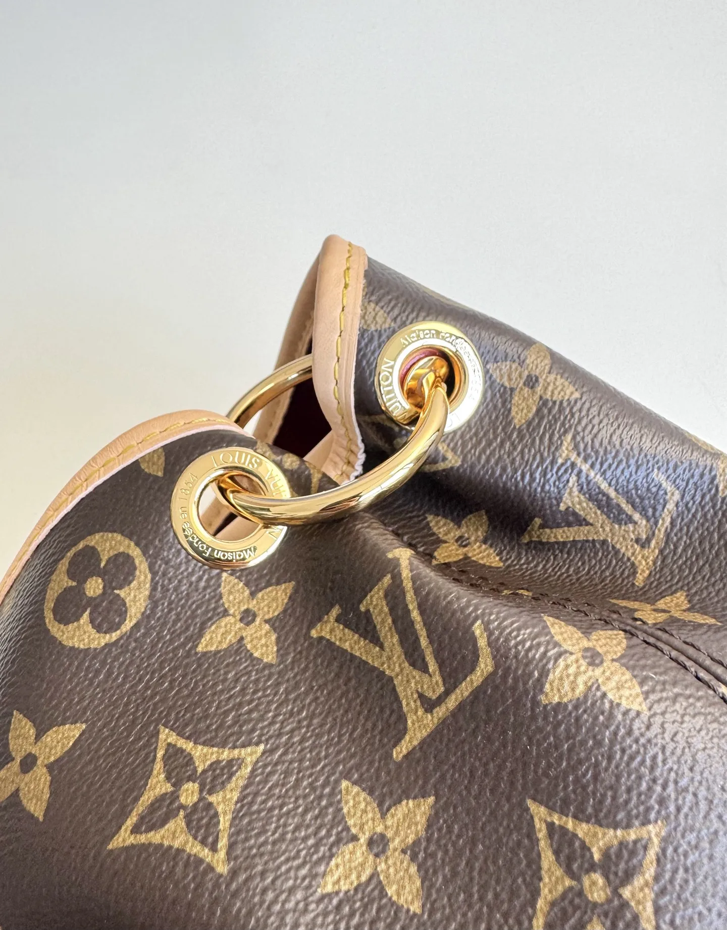 Louis Vuitton Original Overseas M25877 Again Handbag Shoulder Bag - Detail view 7