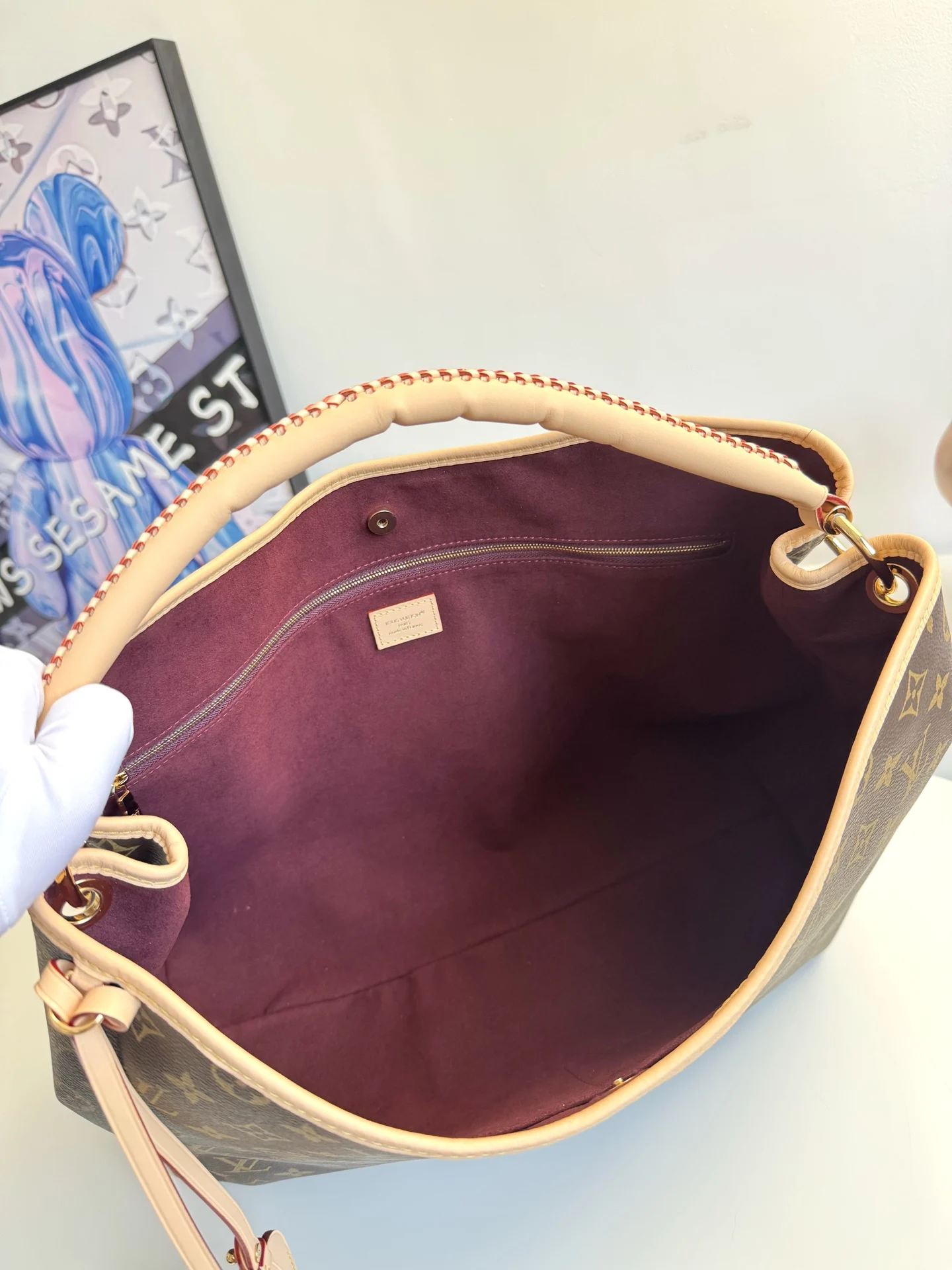 Louis Vuitton Original Overseas M25877 Again Handbag Shoulder Bag - Detail view 8