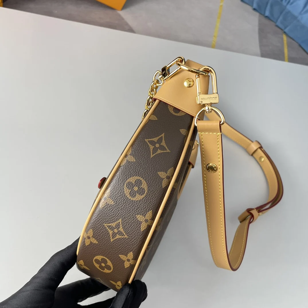 LV海外原单M81098 Croissant 手袋 斜挎包 - 细节图 4