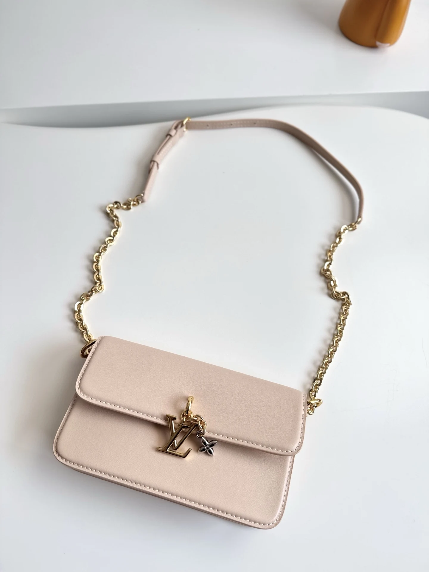 LV海外原单M14581 Wallet On Chain 手袋 女士斜挎包 - 细节图 5