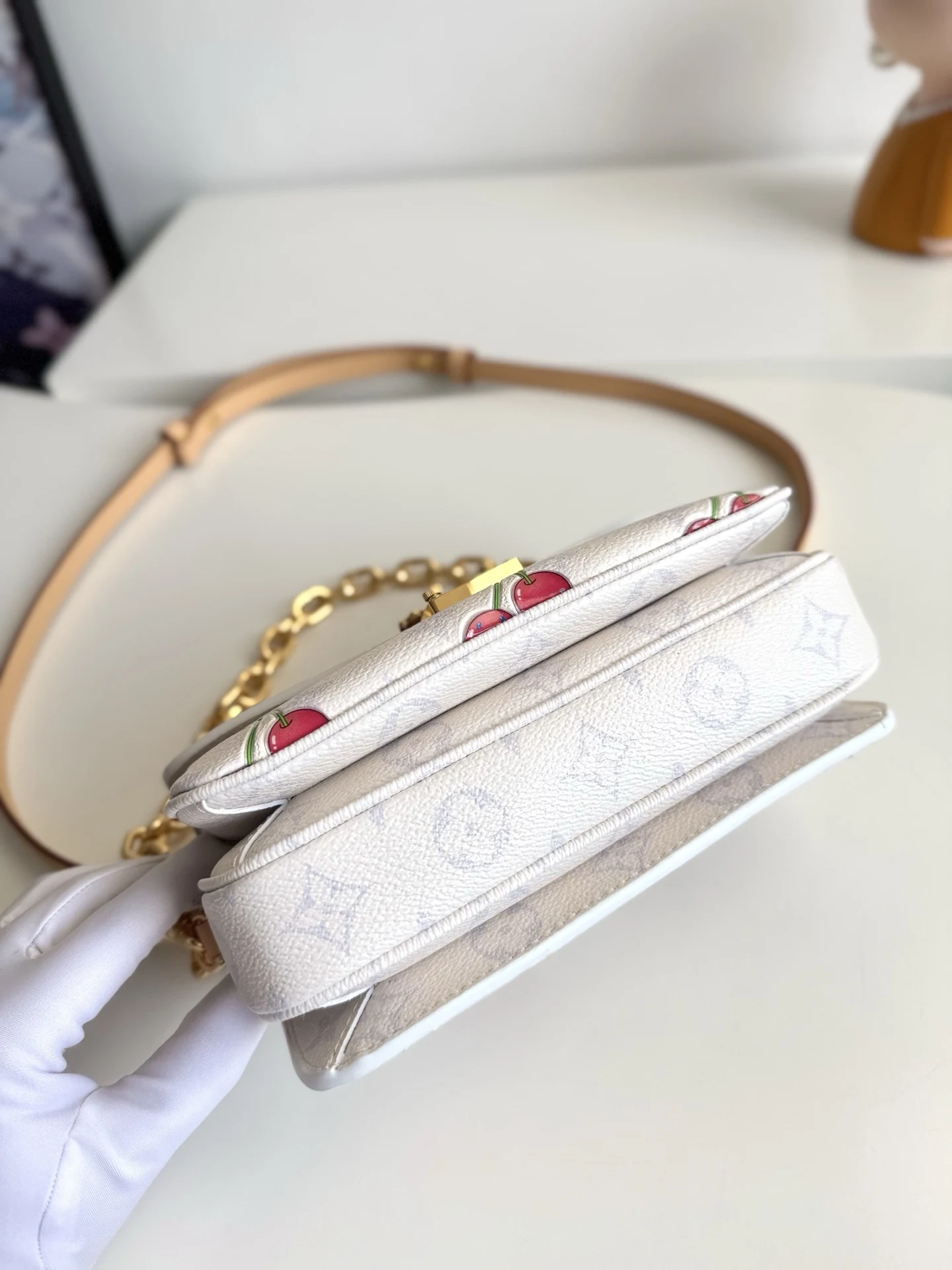 LV海外原单M14231 Pochette Metis East West 手袋 手提斜挎包 - 细节图 4