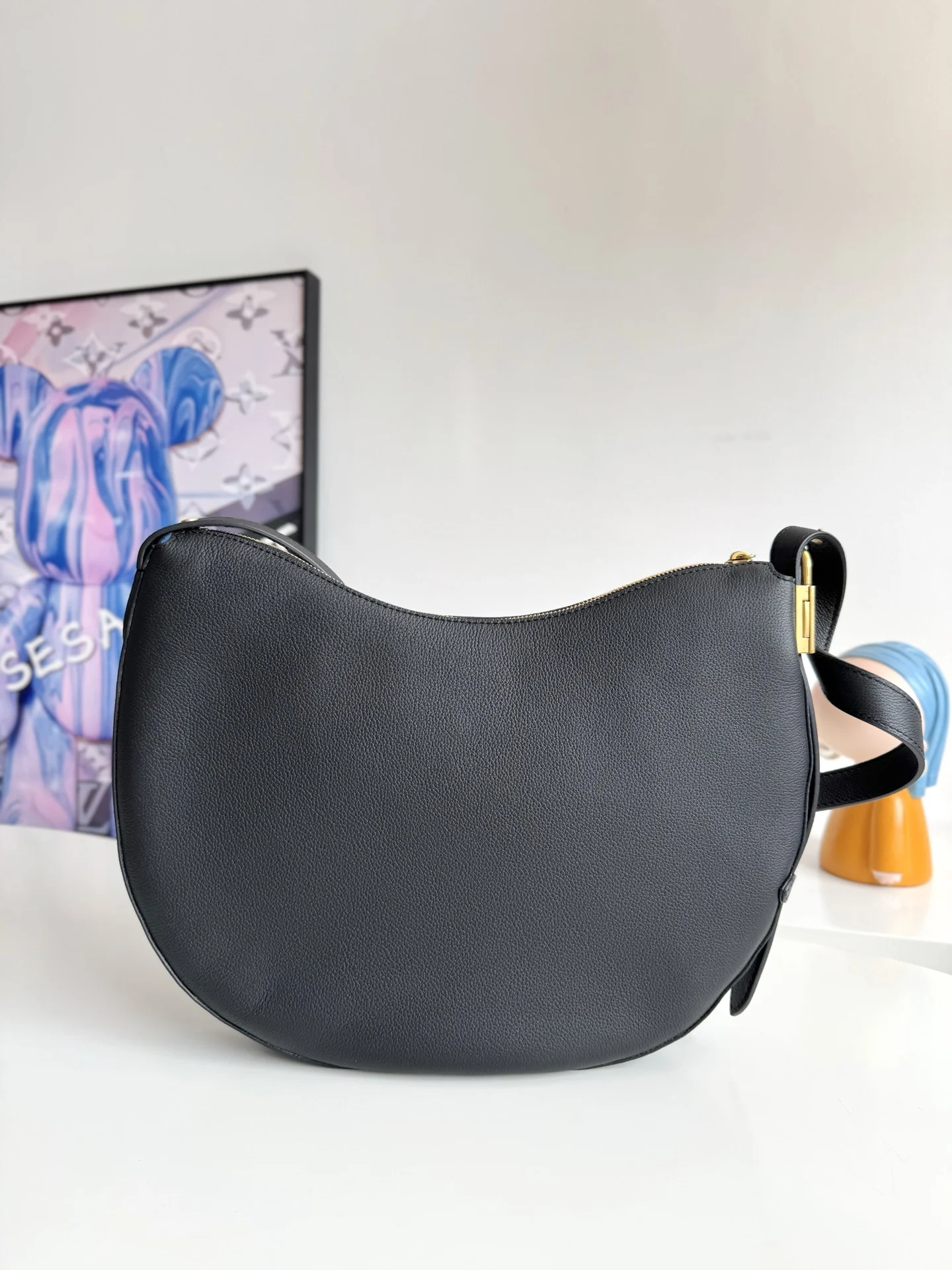 Louis Vuitton Overseas Original M14417 Low Key Cookie Medium Handbag Women s Shoulder Bag - Detail view 3