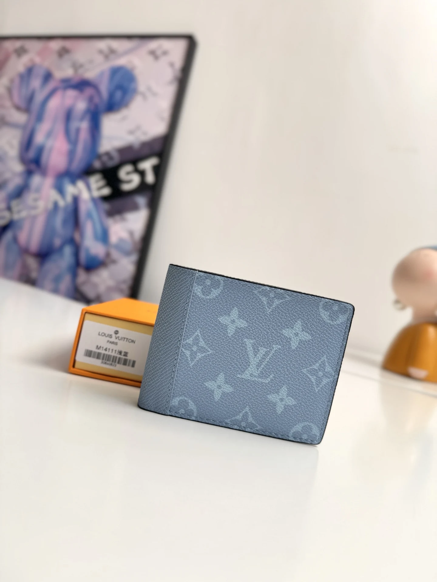 Louis Vuitton Overseas Original M14111 Multiple Wallet - Detail view 1