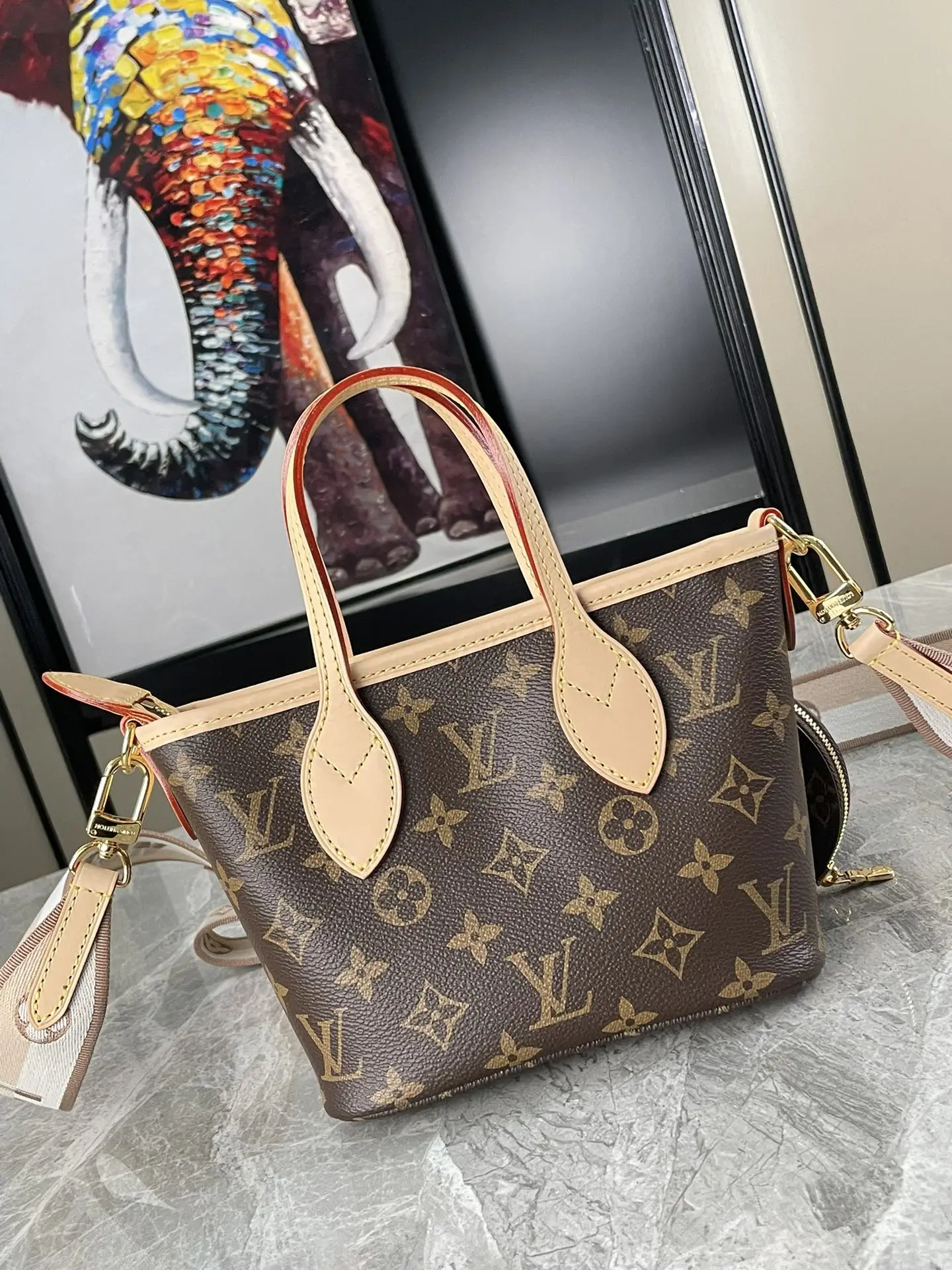 LV海外原单M46705 Neverfull 迷你 手提斜挎包 - 细节图 2