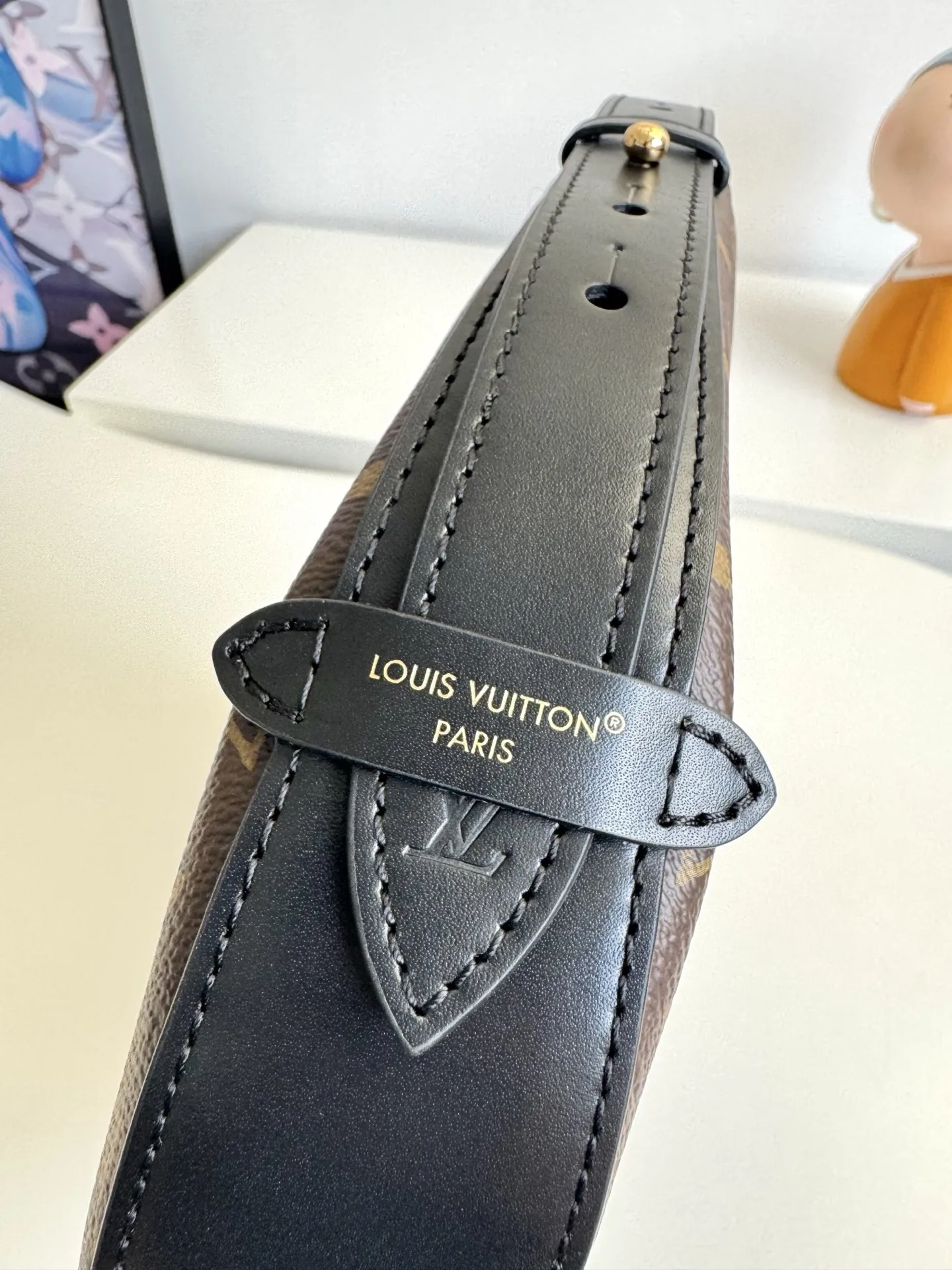Louis Vuitton Original Overseas M15056 Cookie BB Handbag Shoulder Bag - Detail view 7