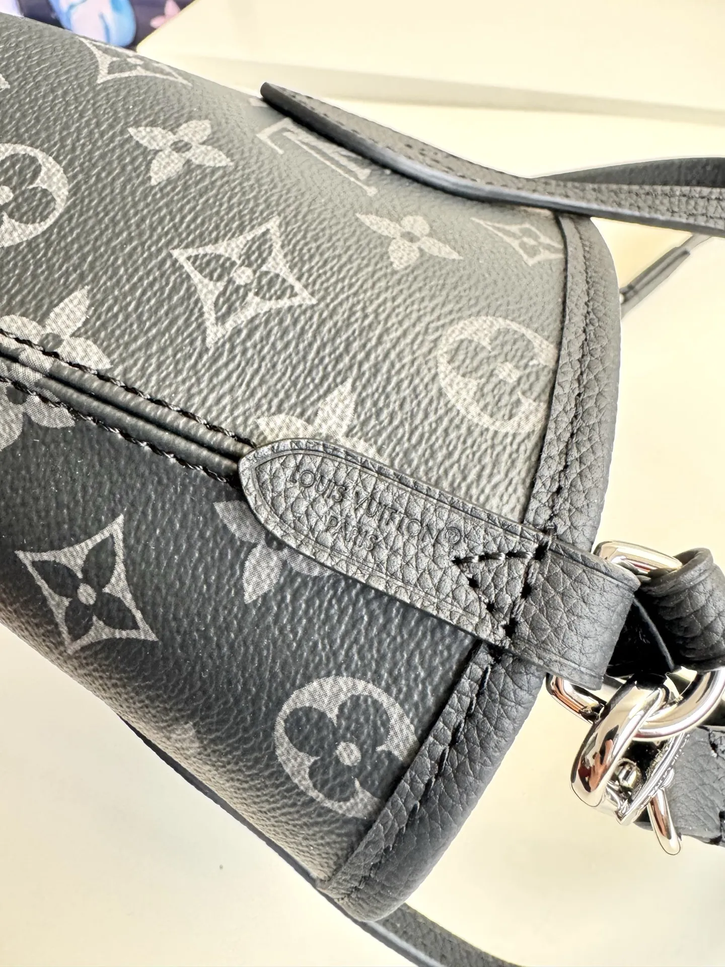 LV海外原单M15210 Neverfull Bandouliere Inside Out BB 手提斜挎包 - 细节图 6