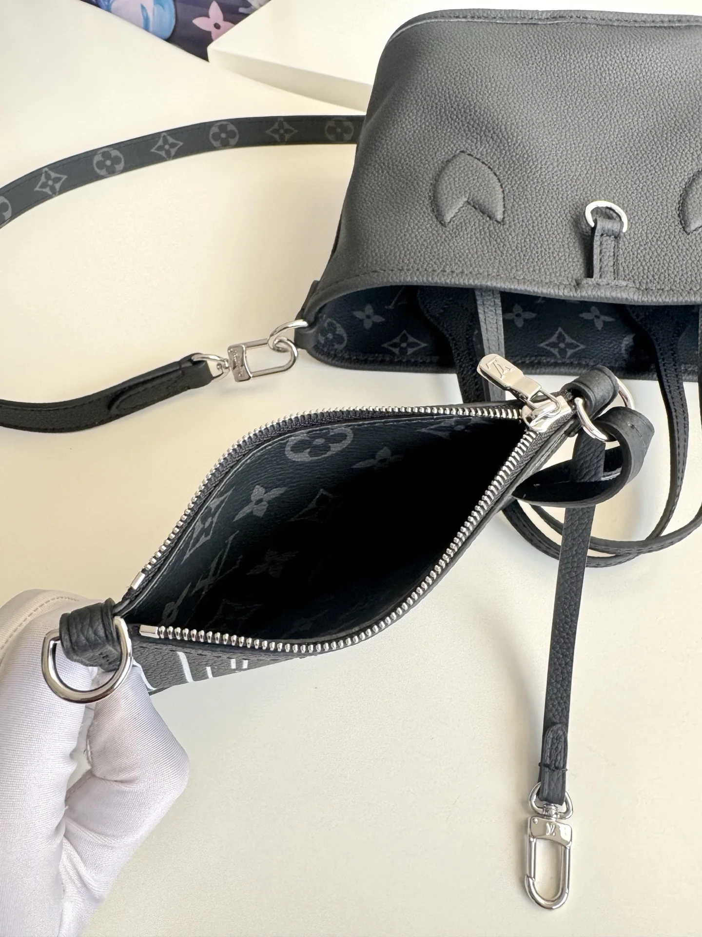 LV海外原单M15210 Neverfull Bandouliere Inside Out BB 手提斜挎包 - 细节图 8