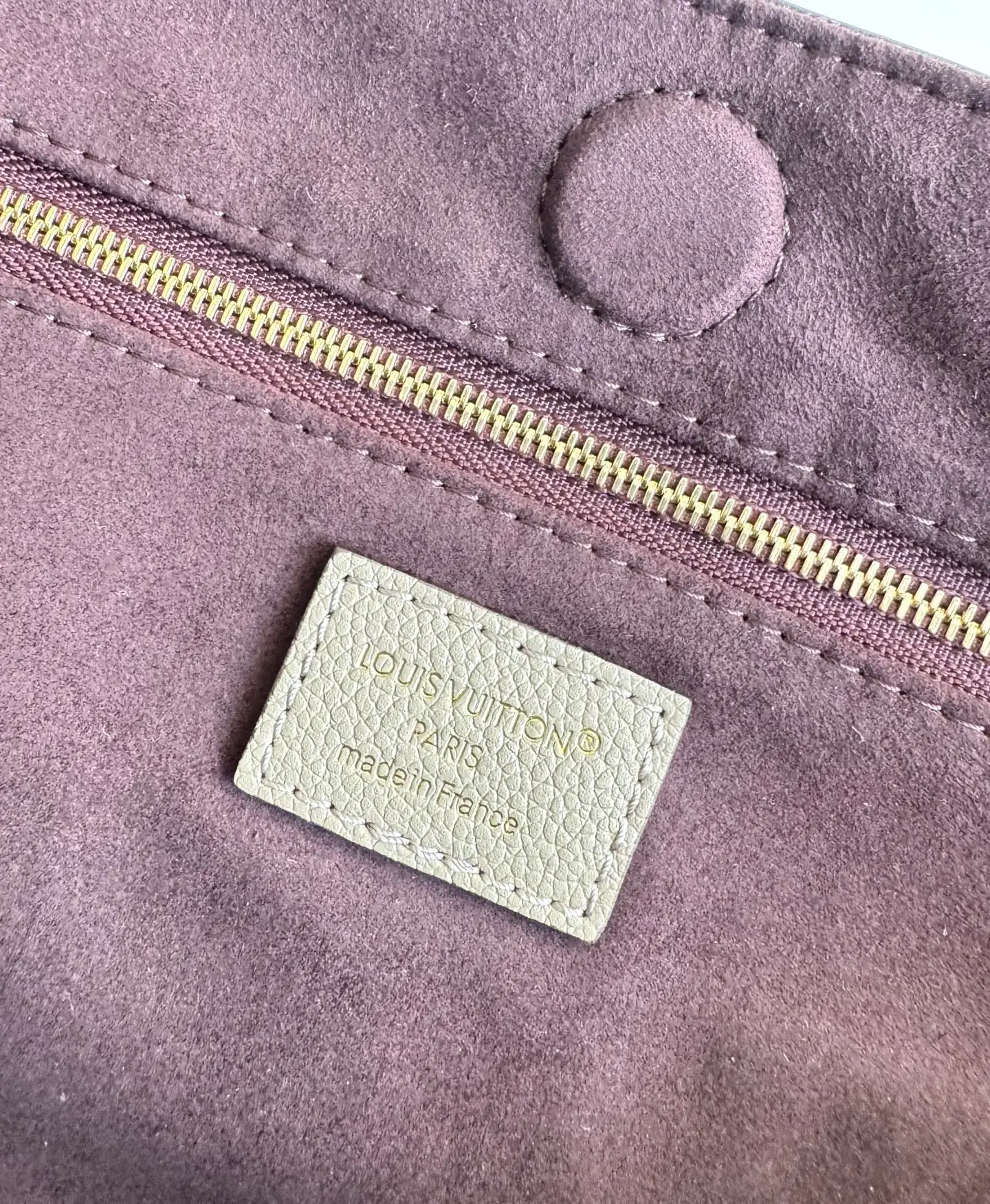 Louis Vuitton Original Overseas M14658 Anytime Medium Handbag Women s Shoulder Backpack - Detail view 9