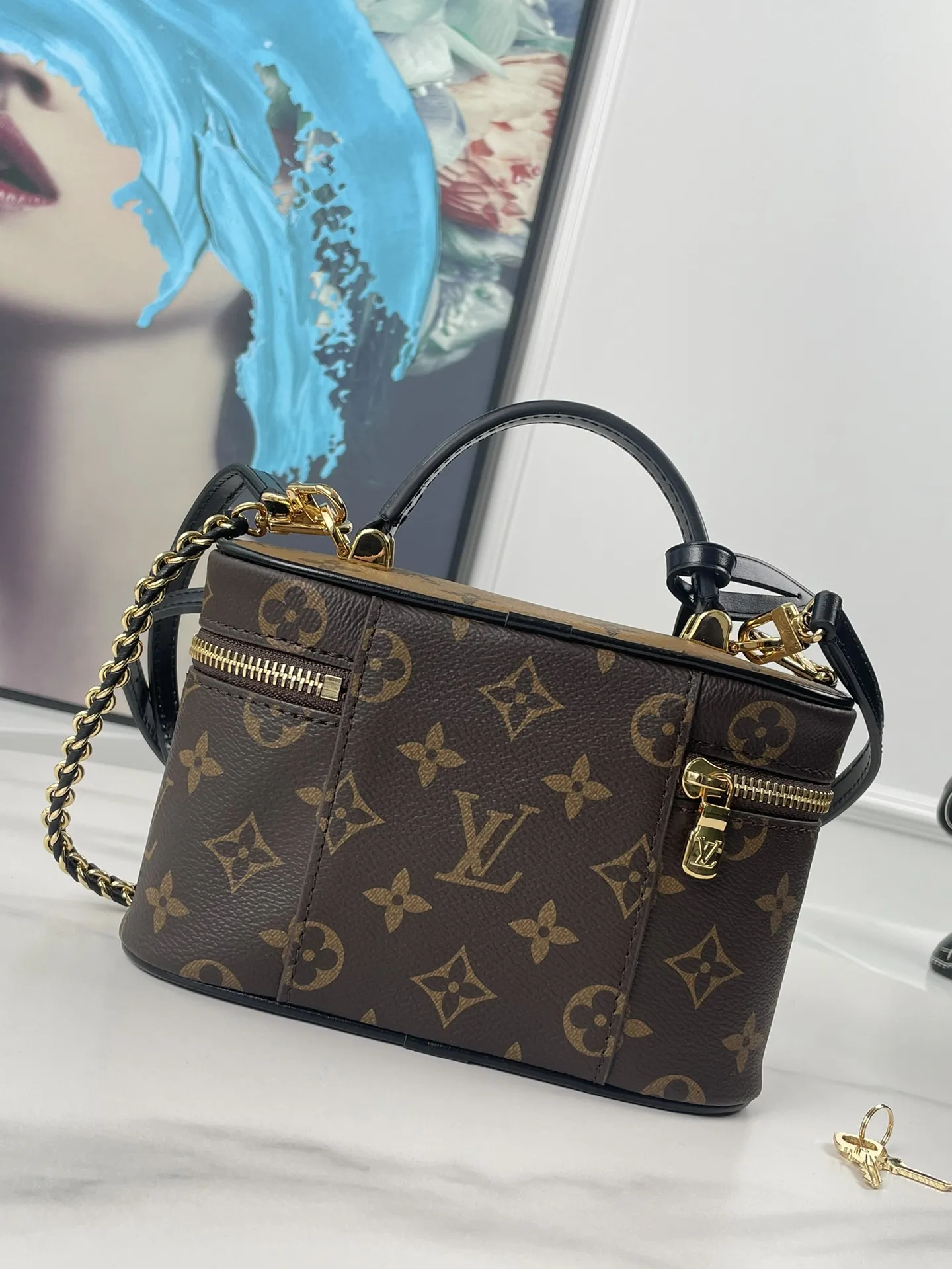 LV海外原单M47125 Vanity Chain Pouch 手袋 手提斜挎包 - 细节图 2